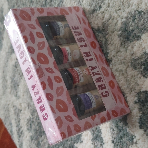 Lefleuria Pure and Natural Essential Oils Crazy in Love Aromatherapy Coll - Picture 10 of 13